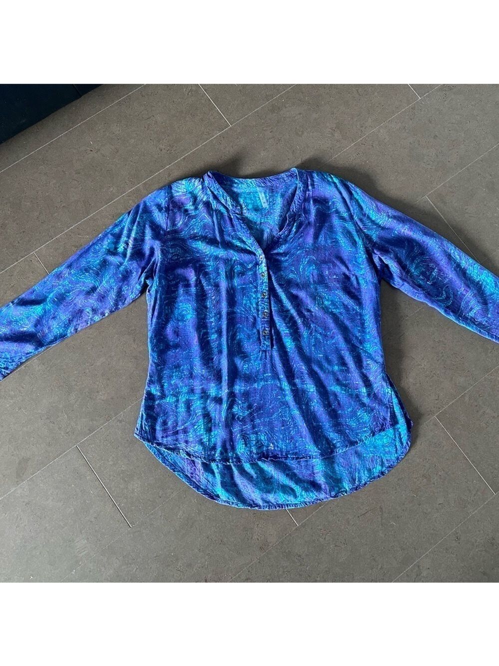 Blue Sky Clothing blouse size Medium